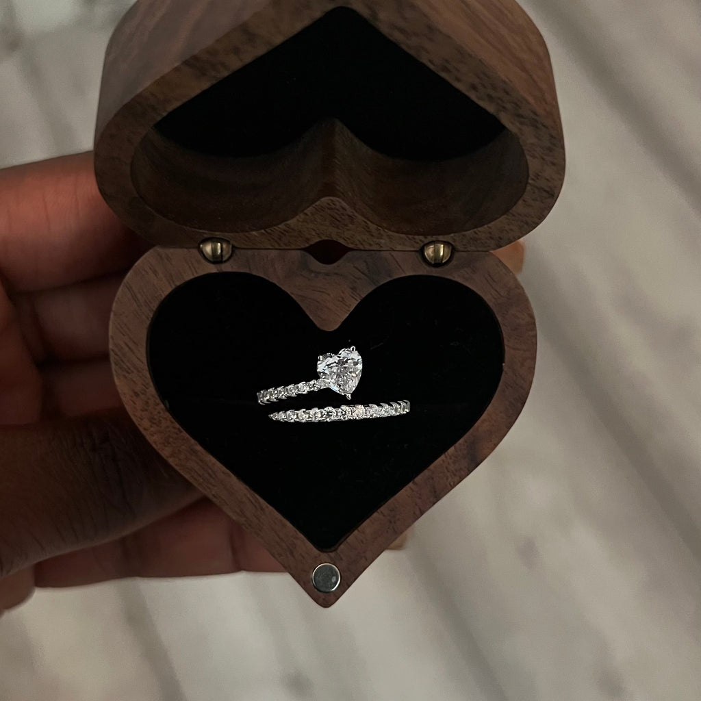 'LYSTRA' STERLING SILVER HEART RING