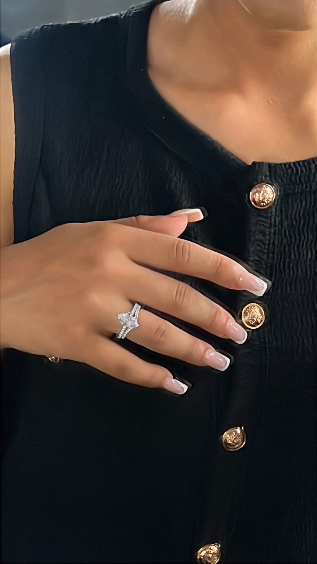 'ANGELINA' V-SHAPED PAVÉ BAND RING