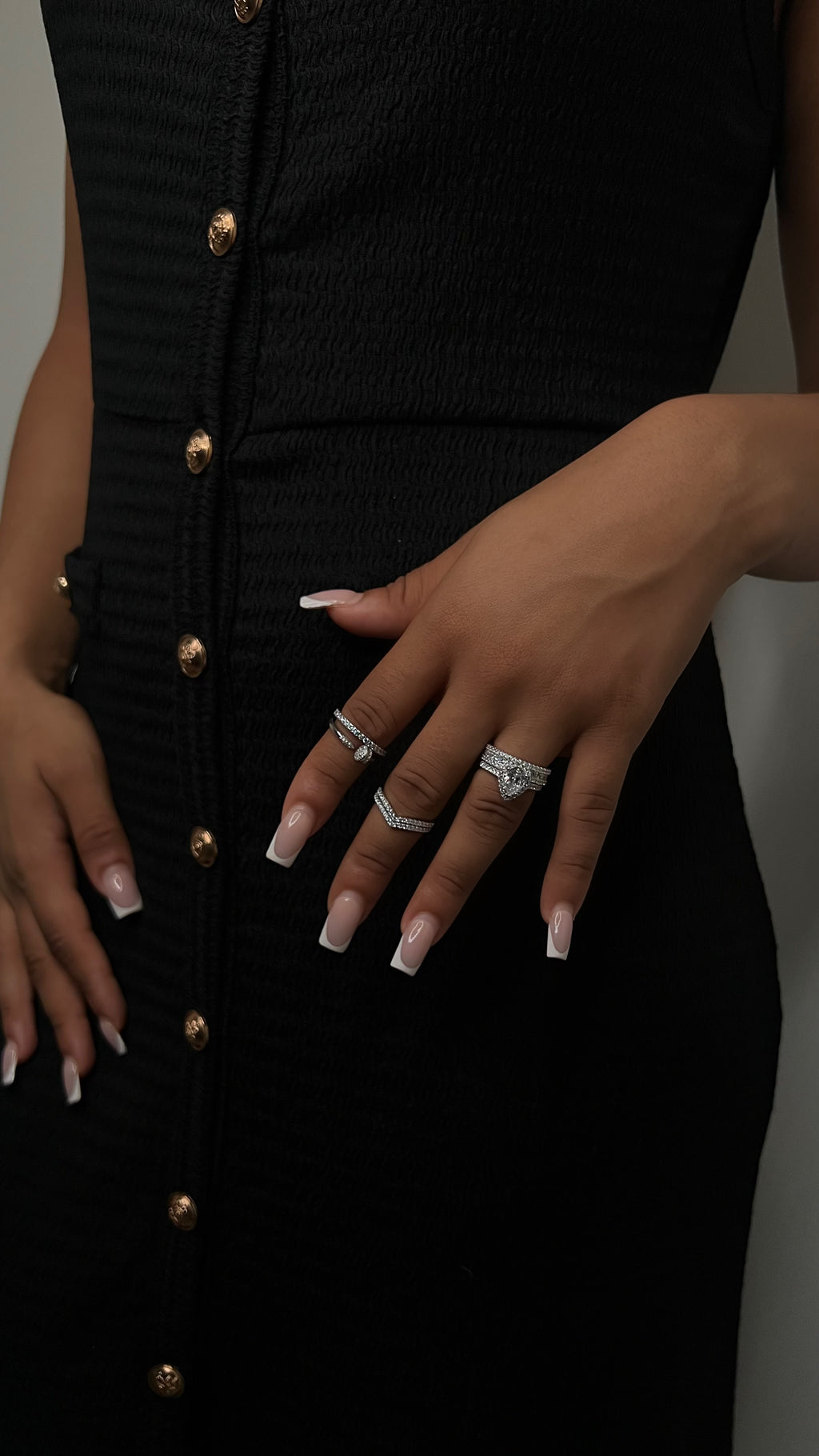 'ANGELINA' V-SHAPED PAVÉ BAND RING