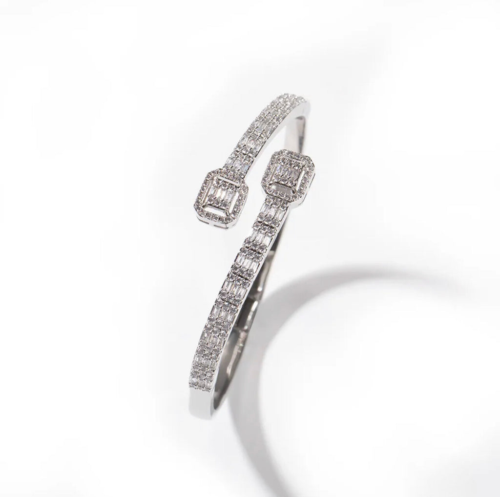 BAGUETTE BANGLE